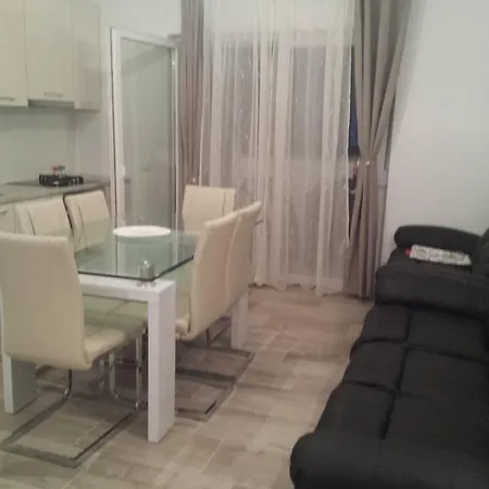 Apartment More *